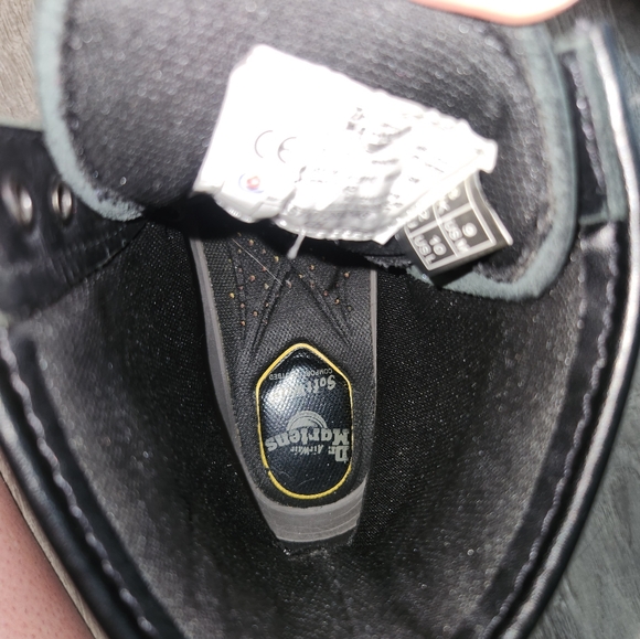 Dr. Martens Lace Up 1460 Leather Unisex Black Boots M9/W10 - Picture 6 of 7